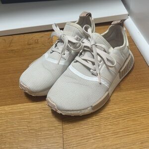 Adidas Nmd R1 tennis shoes (limited edition color)